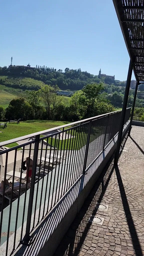 SPINEROLA Hotel Nidum, Restaurant Godezia, SPA Arborea_Moncalvo_slider_image_2