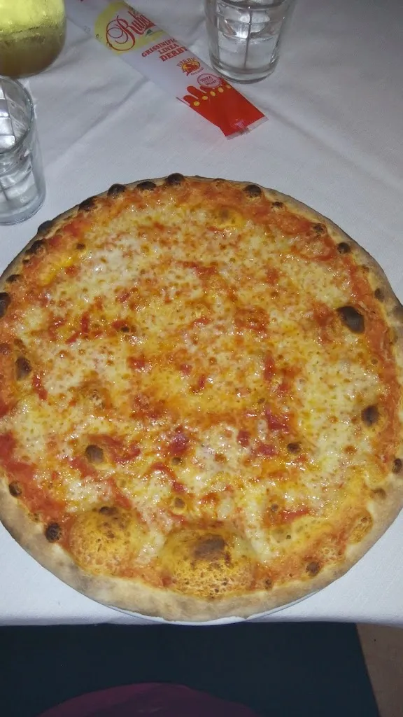 Massimo Grimaldi_Pizzeria Ristorante da Lorenzo la Vecchia Stazione_Monchiero Borgonuovo_review