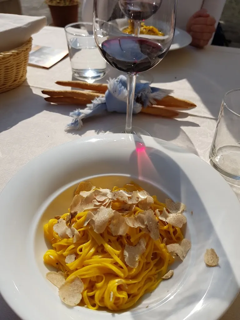 Mikael Johansson_Tra Arte e Querce - Guest House _Monchiero Borgonuovo_recensione