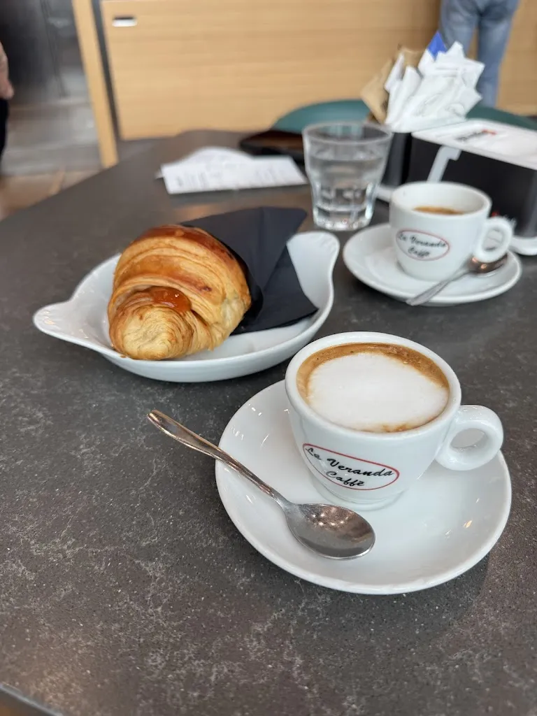 Maurizio LAZZARO_Bar Tavola Calda La Veranda Caffè_Moncrivello_review