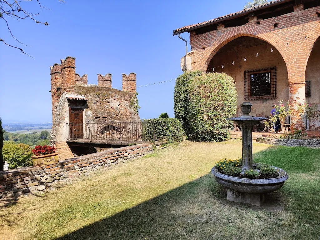 Moncrivello Castle restaurant in Moncrivello