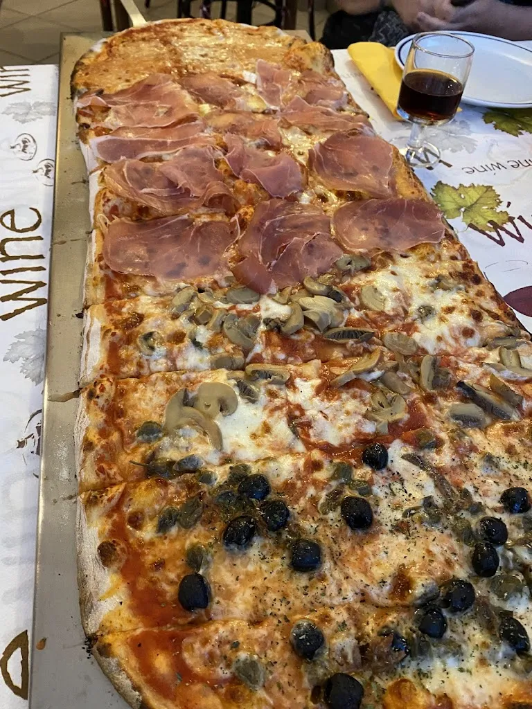 Ristorante Pizzeria - AFFITTACAMERE - Drago 2_Monesiglio_slider_image_2