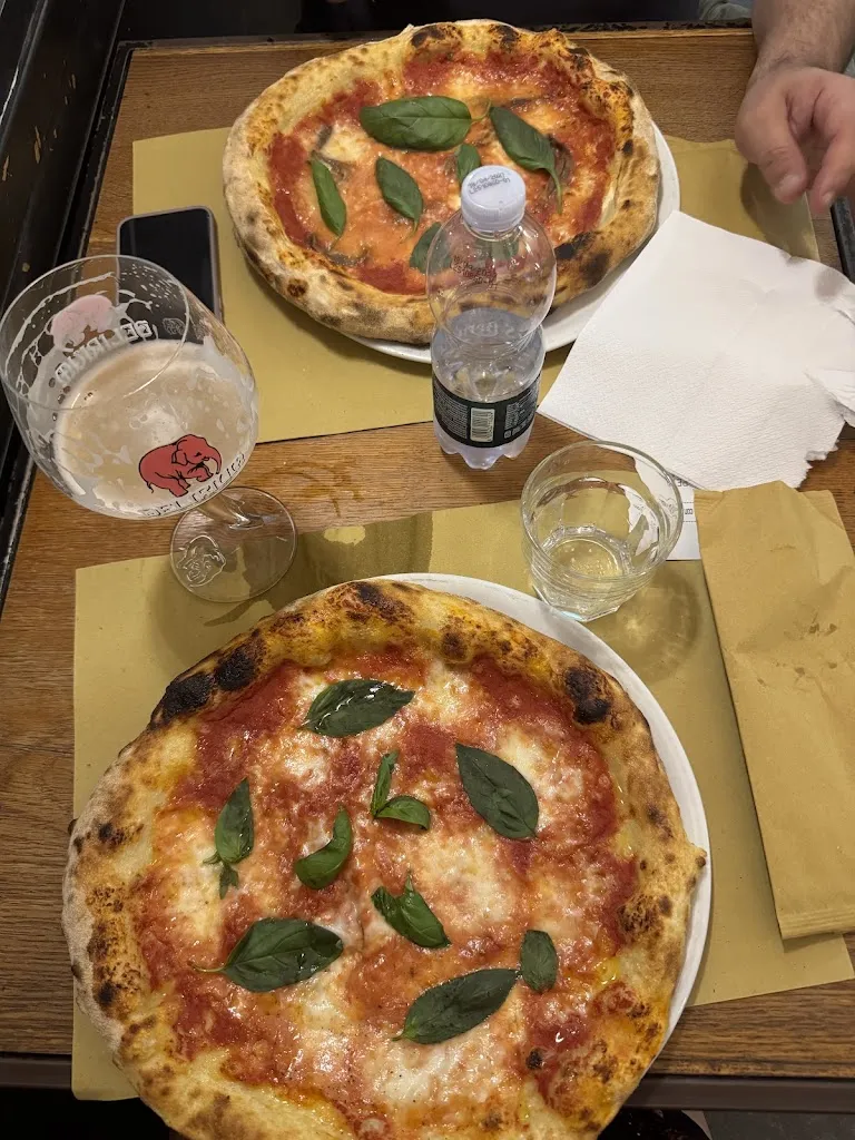 L'Oragiusta Moncalieri Bar Hamburgeria Tabaccheria_Moncalieri_slider_image_3