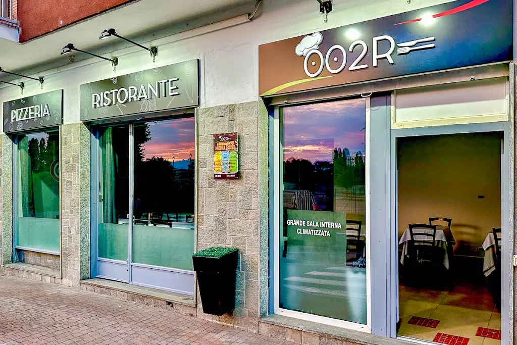 Ristorante Pizzeria 002R restaurant in Moncalieri