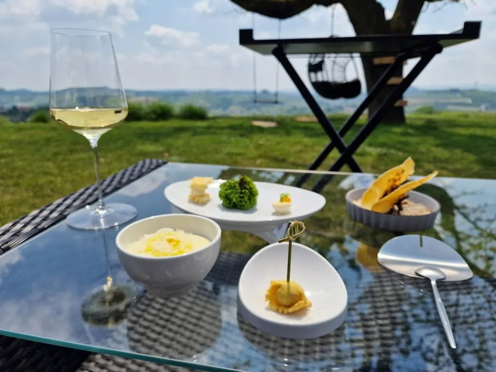 Ca’ del Profeta - Restaurant & Relais_Montaldo Scarampi_slider_image_3