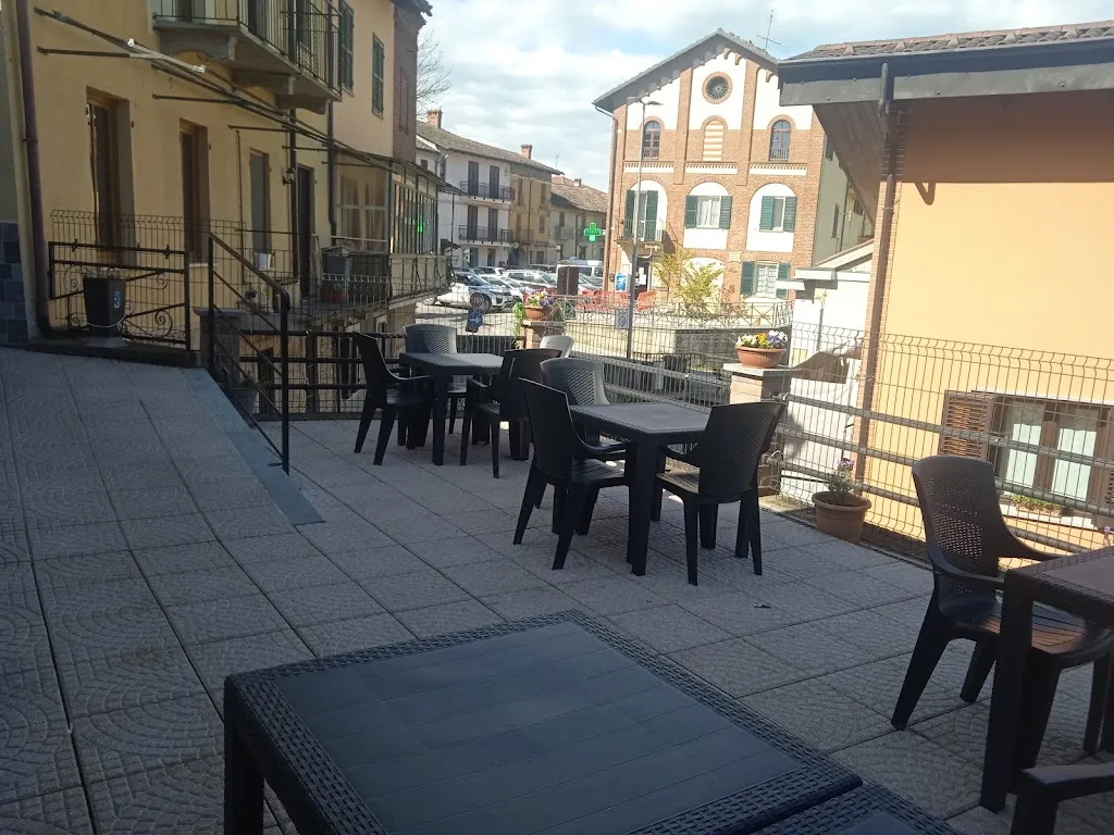 Bar Trattoria L' Arcicioc restaurant in Montafia