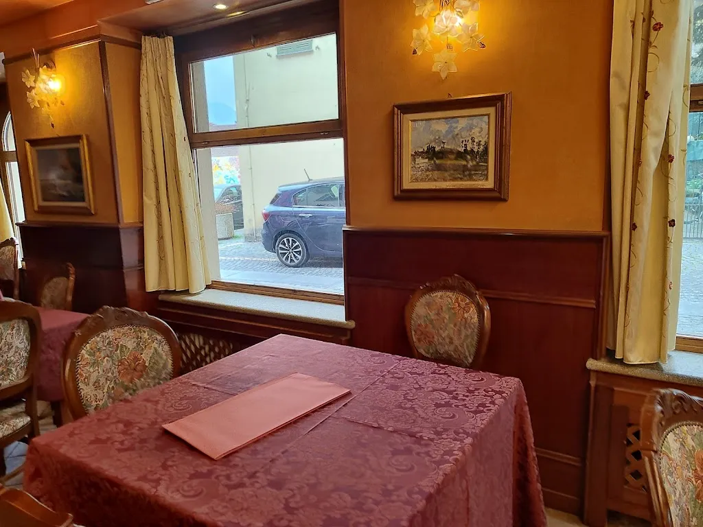 Ristorante pizzeria Venus_Montalto Dora_slider_image_3