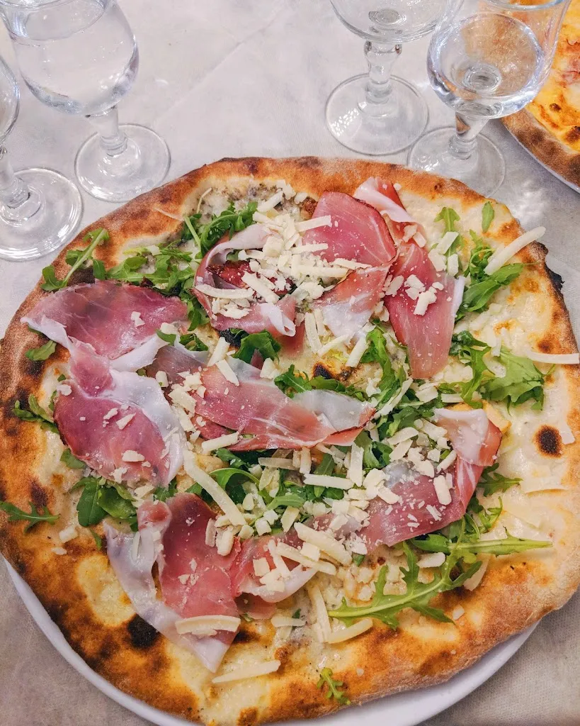 N Vila_1000 • Pizza and Diner_Corigliano d'Otranto_review