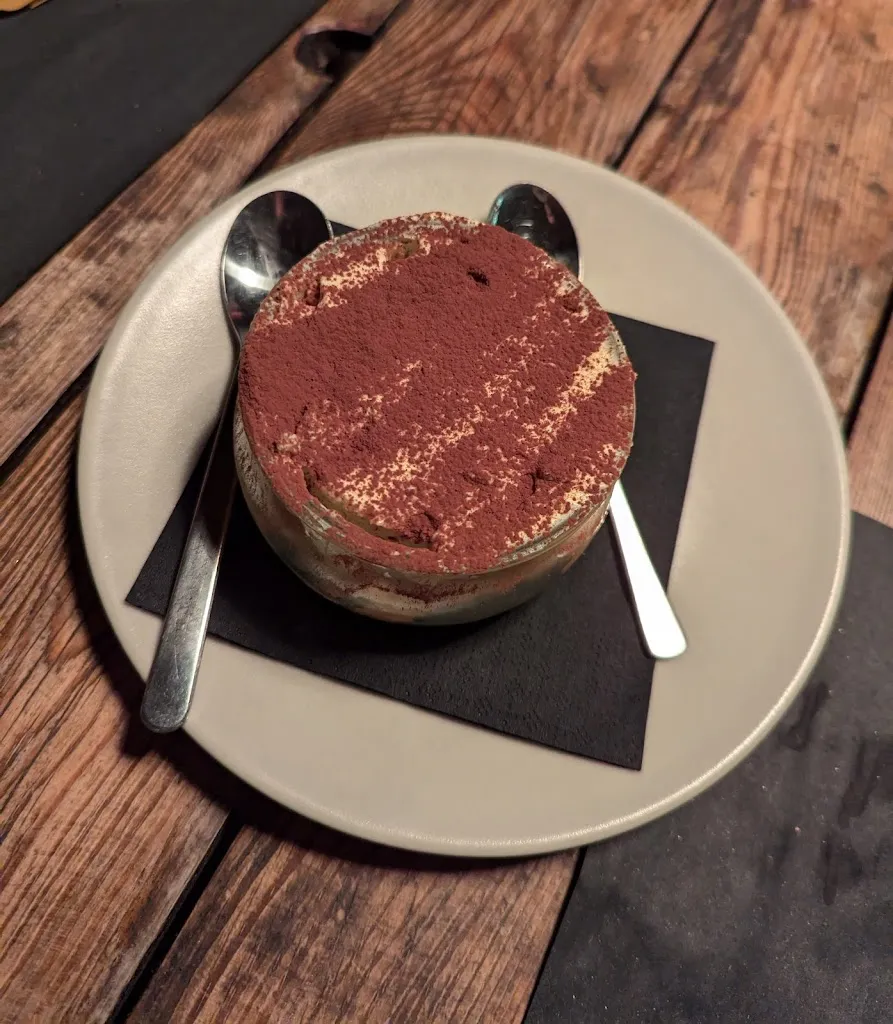 Ioannis_BarBees_Montelupo Albese_review