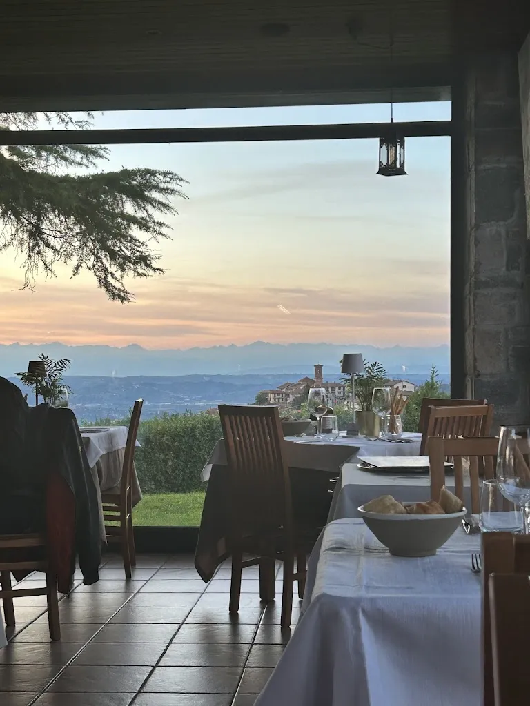 Ristorante Ca' del Lupo_Montelupo Albese_slider_image_3