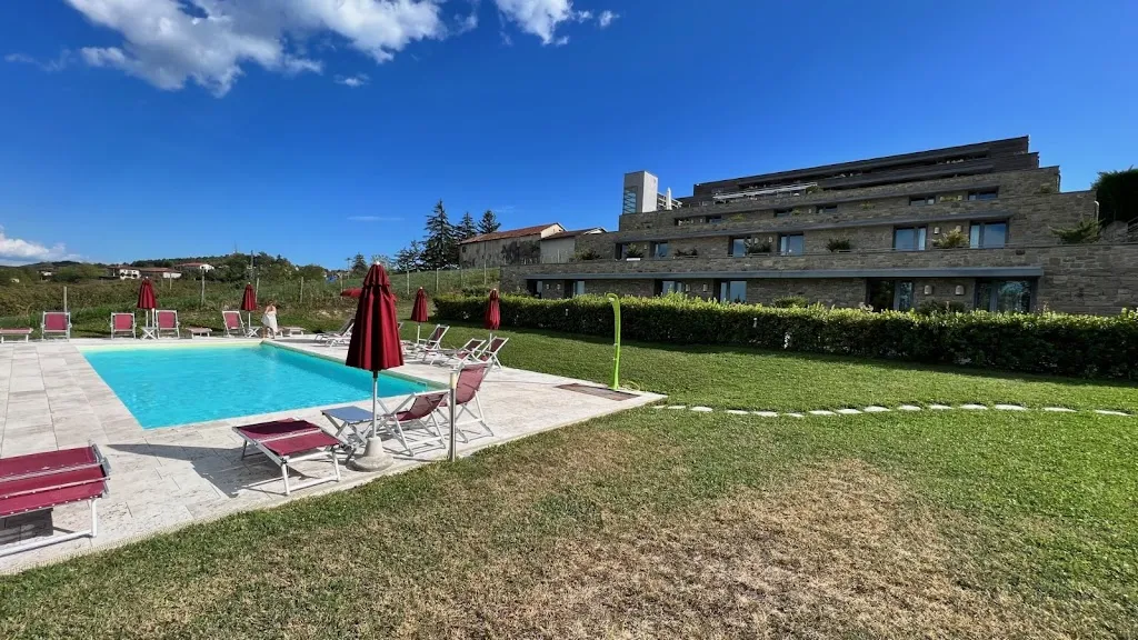 Yoav Lavie_Ca' del Lupo_Montelupo Albese_review