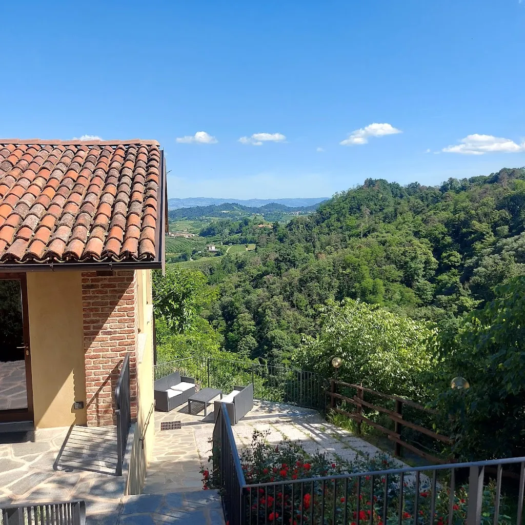 BAJAJ - Cantina & Agri - Ristorante nel Roero_Monteu Roero_slider_image_3