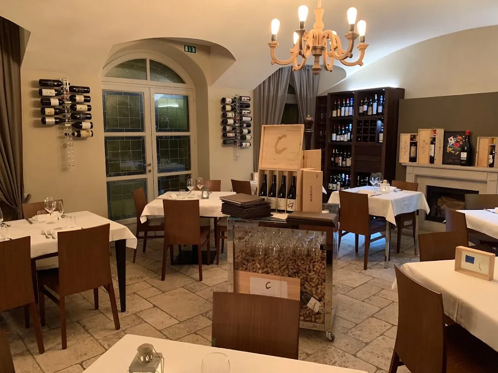 Osteria del Vicoletto restaurant in Monticello d'Alba
