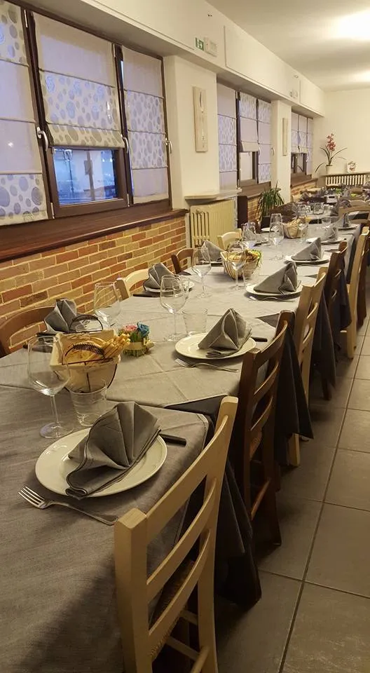 Pizzeria il Cappone restaurant in Morozzo