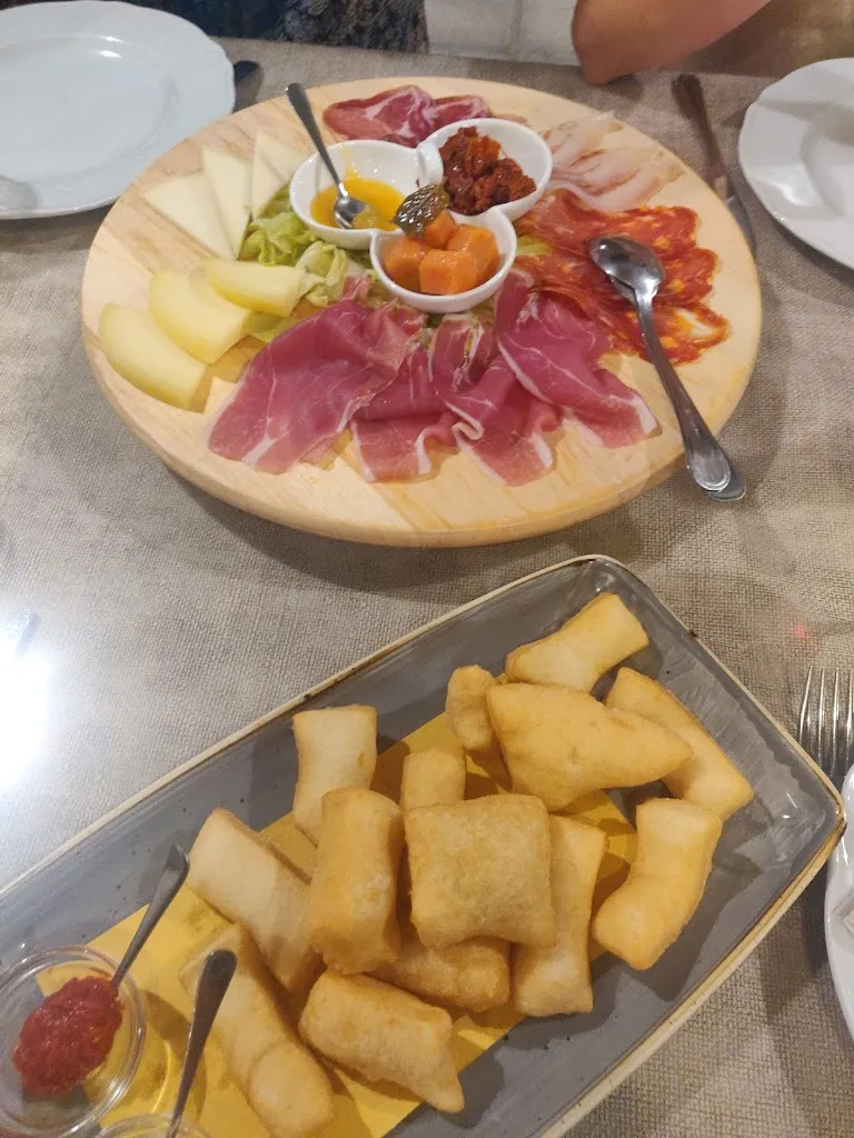 Margreet van Veluw_Ristorante PietrAntica_Cozzana_recensione