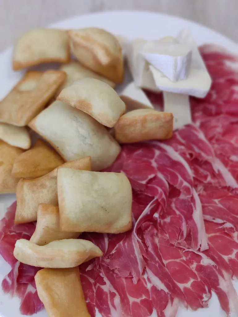 Ivano Bossi_Caffè della Fontana_Murisengo_recensione