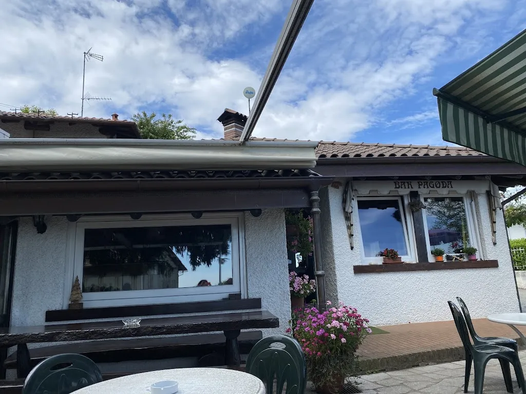 Cecilia De Paola_Bar Pagoda_Nebbiuno_review