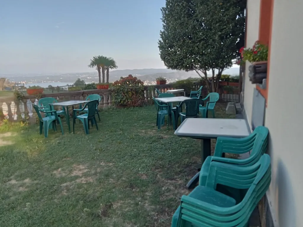 Bar Centrale restaurant in Nebbiuno