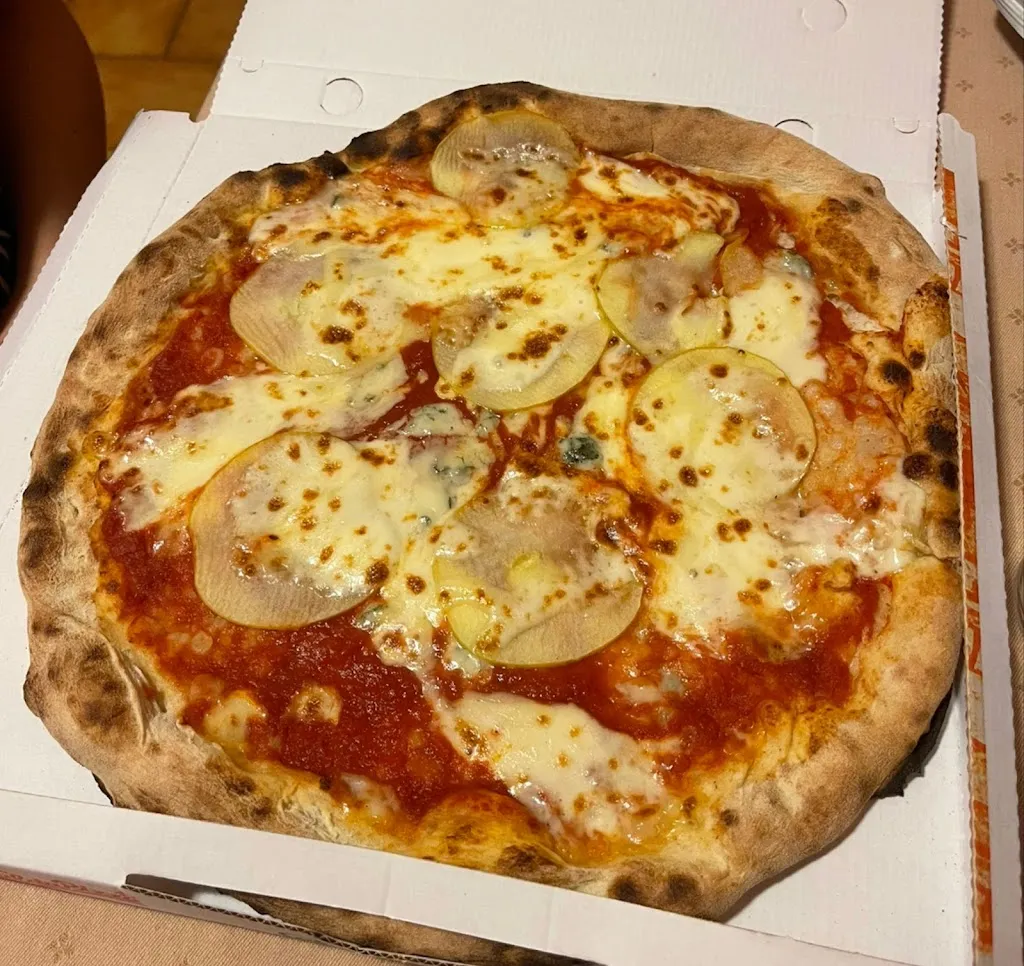 Voglio la Pizza_Nebbiuno_slider_image_2