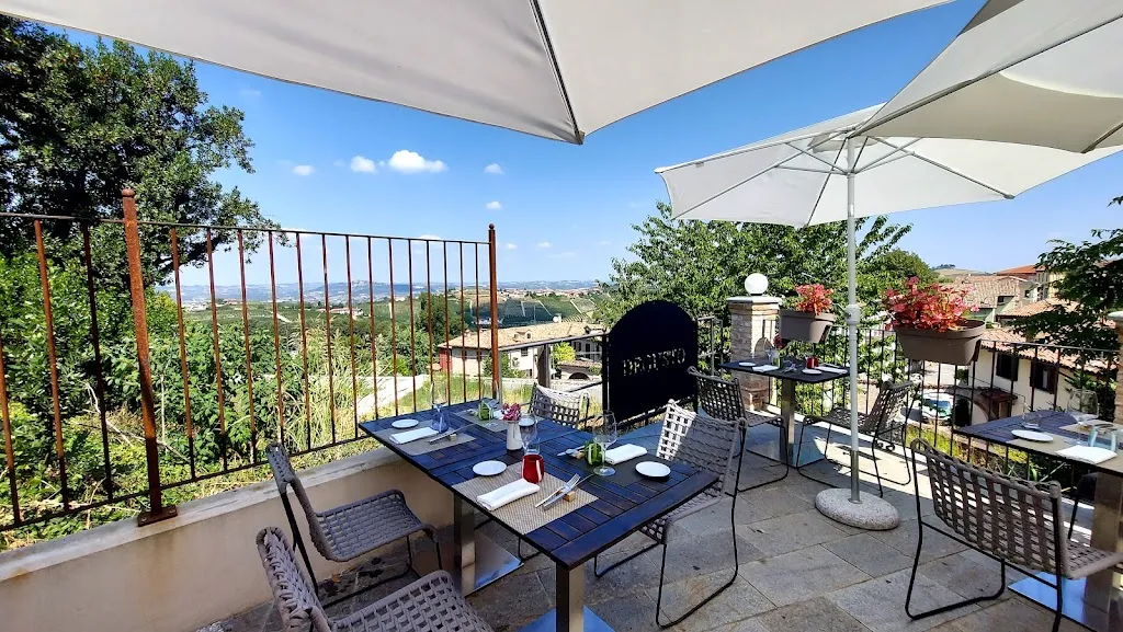 Degusto restaurant in Neive-Borgonovo