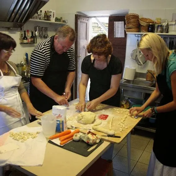 Dindina Agriturismo_Neviglie_slider_image_2