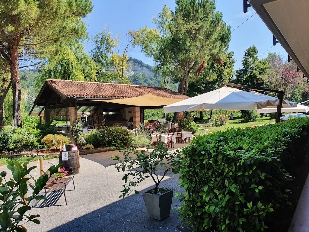 Garage Amsterdam_Vecchio Mulino Ristorante Brasserie_Niella Tanaro_review