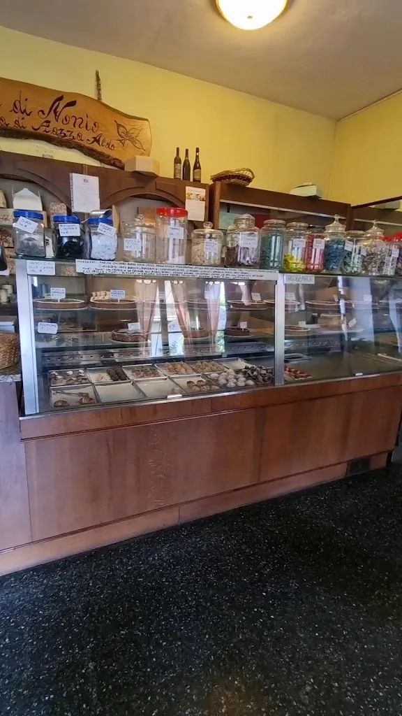 Pasticceria Piazza Aldo_Nonio_slider_image_2