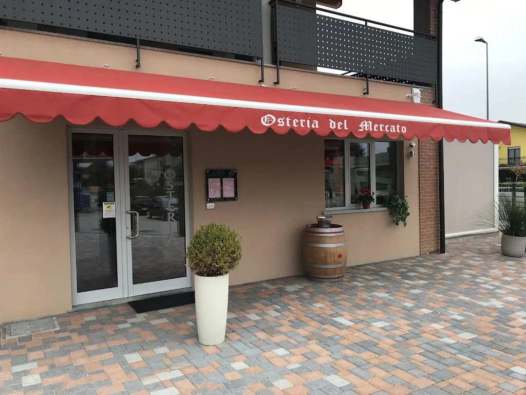 Osteria Del Mercato restaurant in Oleggio