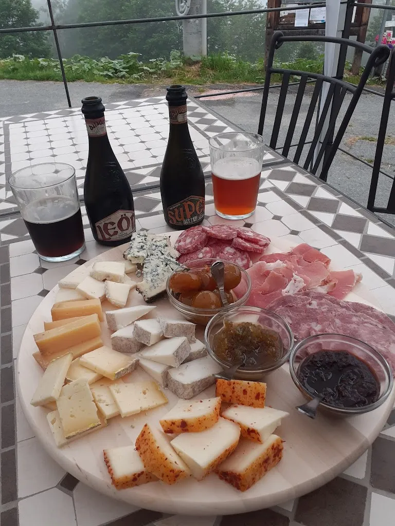 Valentina Benedictis_Rifugio Serre di Oncino_Oncino_review