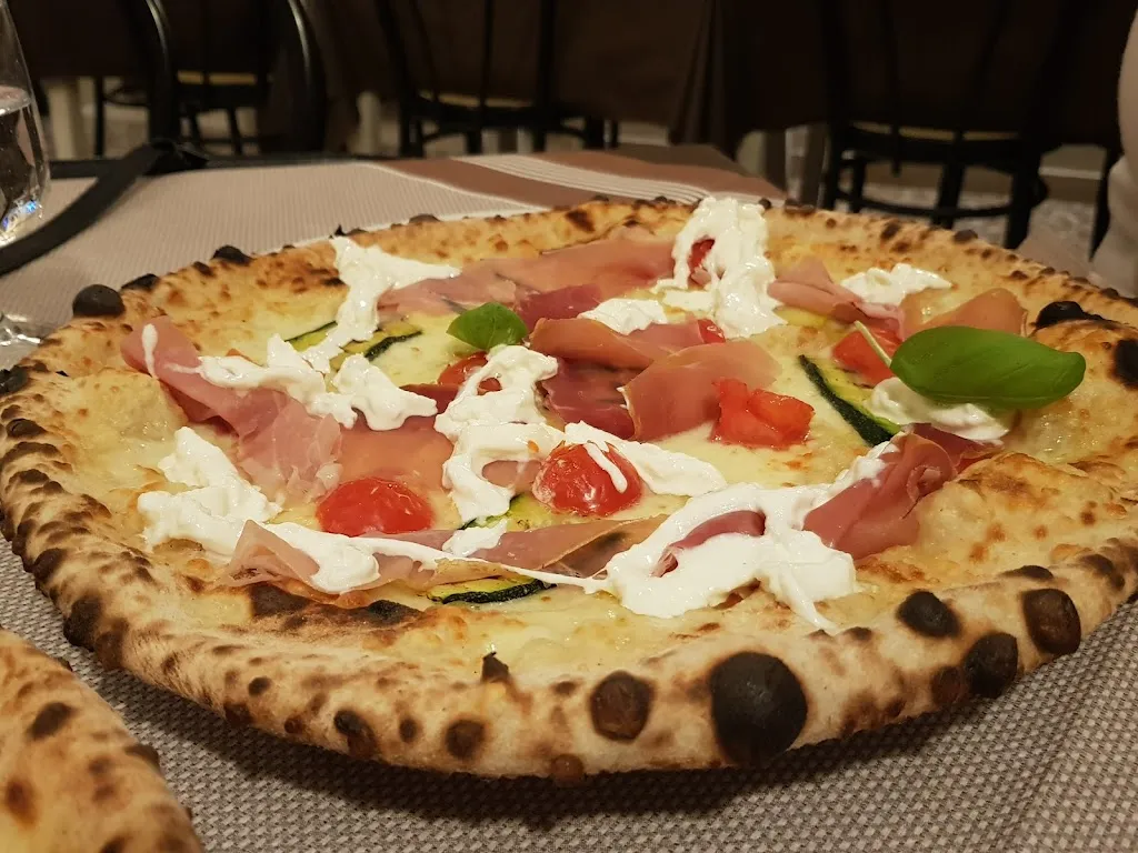 La Ruota z-zomb FOOD-COUNTRY_Cozzana_slider_image_3