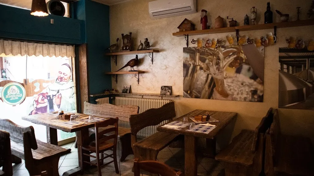 IQOS PARTNER - ZENTRUM STUBE - Pub Birreria Aperitivi, Oleggio Castello restaurant in Oleggio Castello