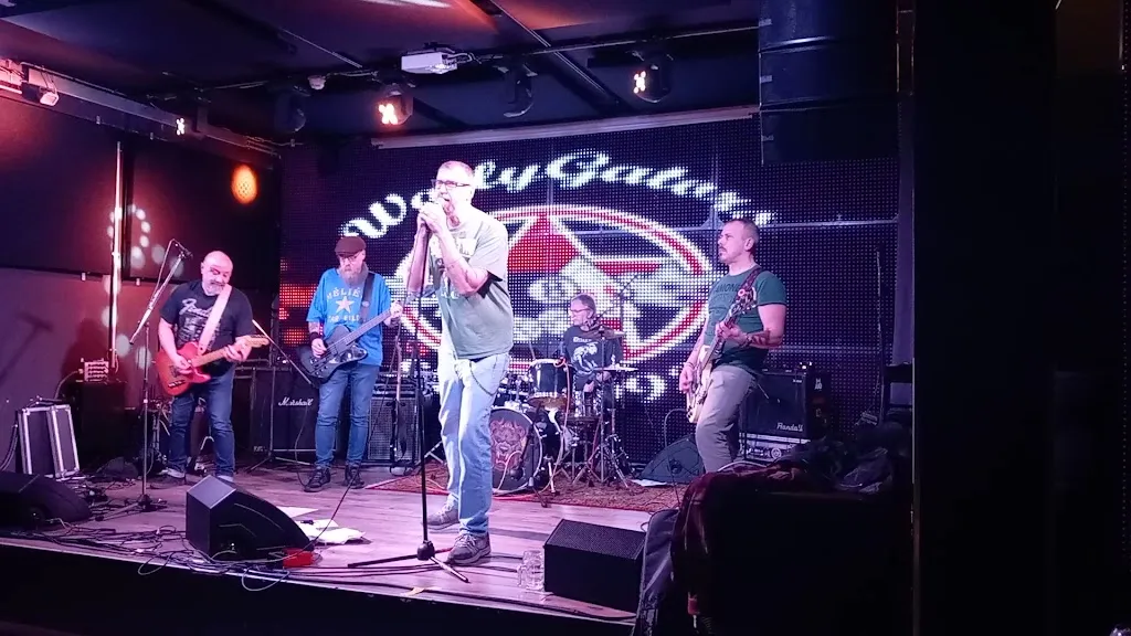 Fabio Sbonch_MID - MIDDLE GROUND_Ornavasso_review