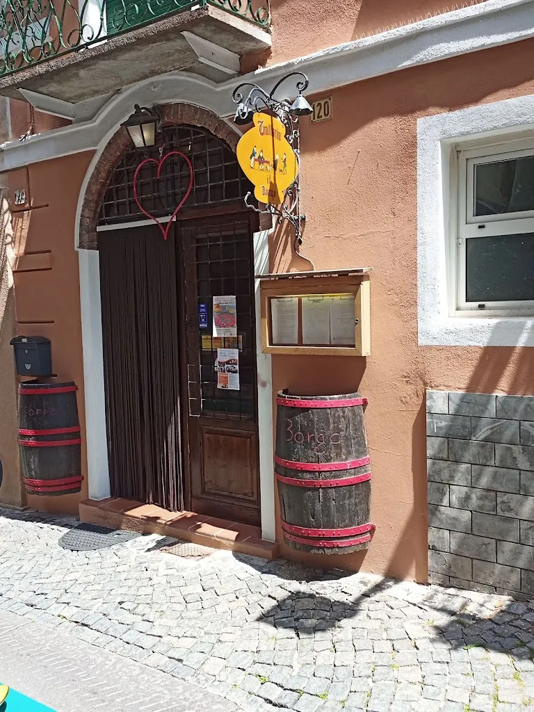 Pub Taverna Il Borgo restaurant in Ormea
