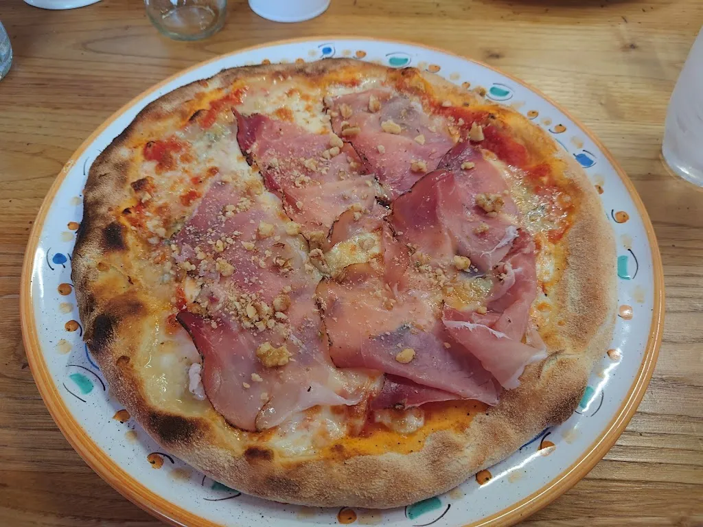 Jörg Hinrichsen _Pizzeria La Forgia_Ormea_review