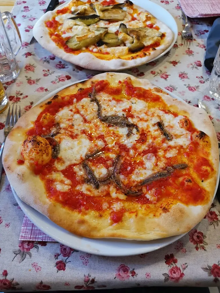 Maisie Walker_Ristorantino La Stella Pizzeria_Oulx_recensione