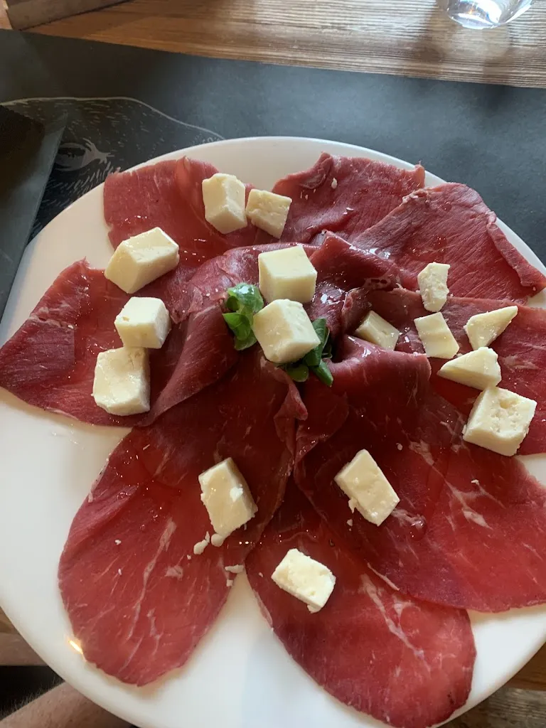 Connor Bliss_La Marmotta_Oulx_review