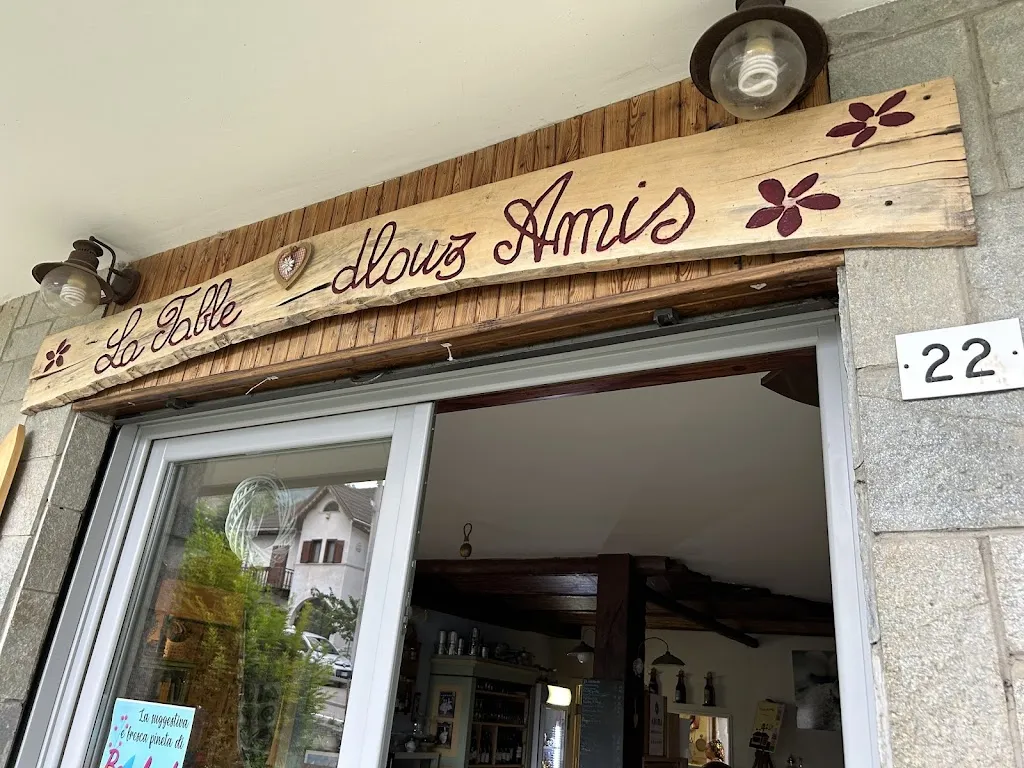 Tiziana Dell'o_LA TABLE DLOUZ AMIS_Oulx_review