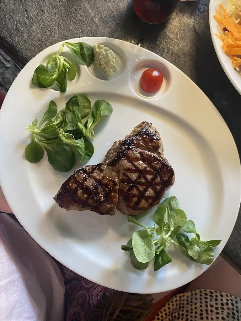 Katharina Burkhardt_Osteria del Castello_Pallanza-Intra-Suna_Bewertung