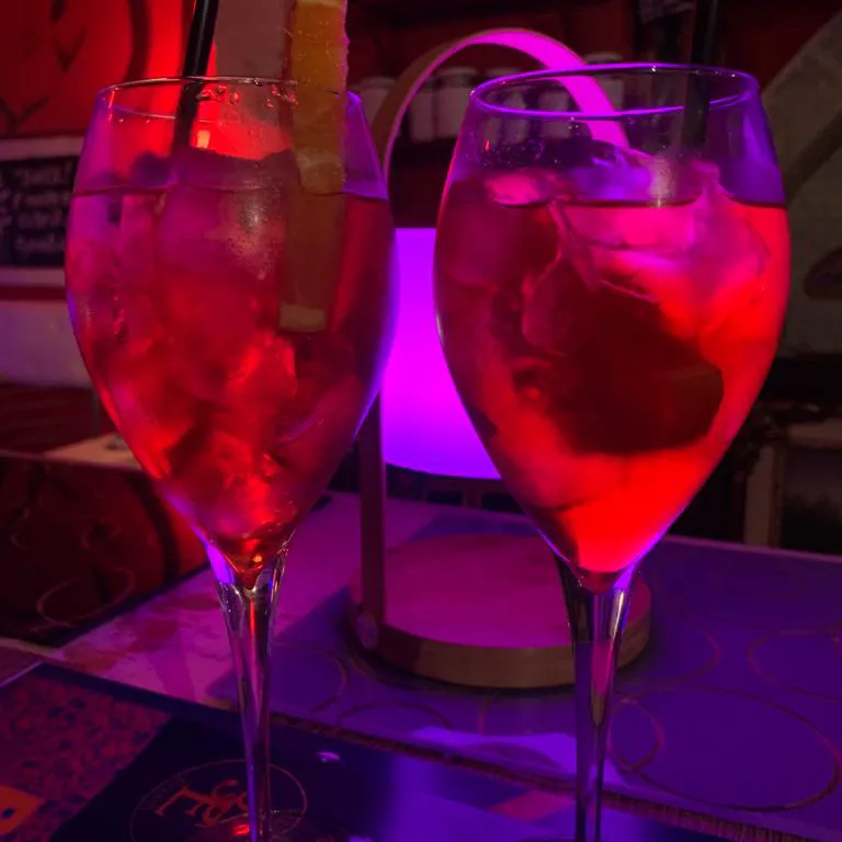 Menu_Black & White - Pinseria - Hamburgeria -Aperitivi- Pizzeria_Cutrofiano_image_8