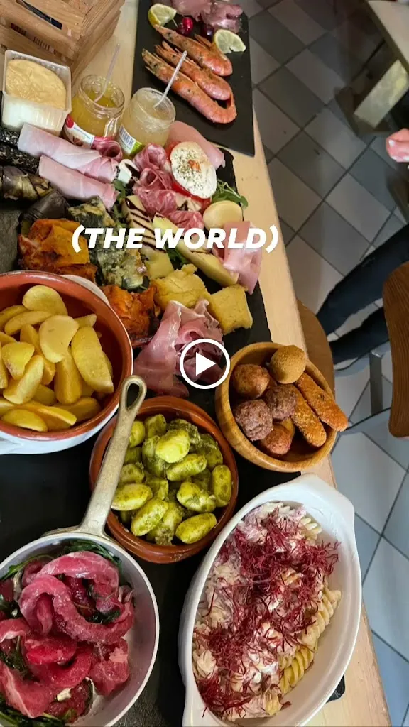 Black & White - Pinseria - Hamburgeria -Aperitivi- Pizzeria_Cutrofiano_slider_image_2