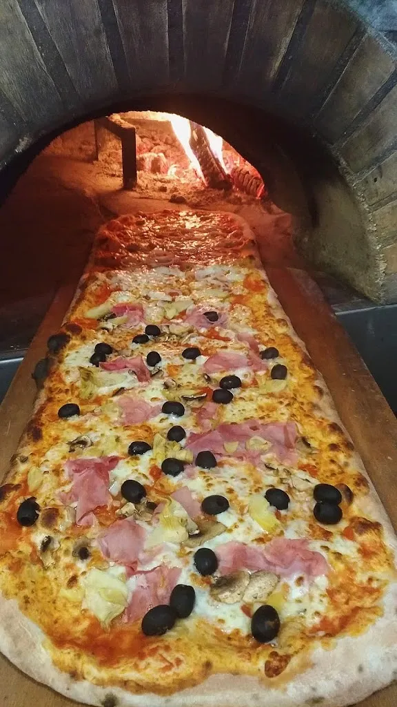 Voglio La Pizza - Paruzzaro_Paruzzaro_slider_image_2