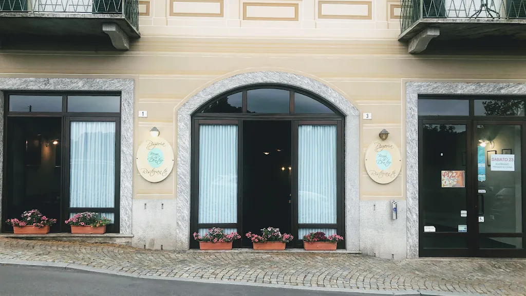 Borgo Di Dentro Pizzeria con cucina restaurant in Ovada