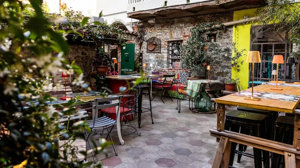 Om Garden restaurant in Ovada