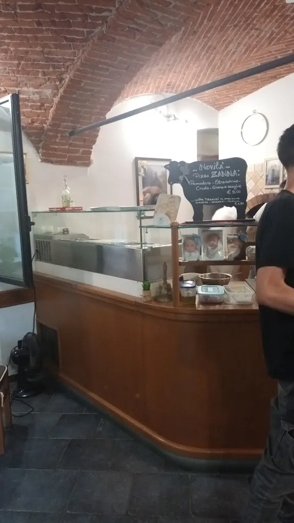 Anya García_Pizzeria da Tito_Ovada_review