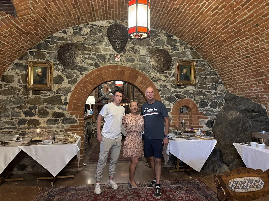 Biff Wheeler_Castello di Pavone_Pavone Canavese_review