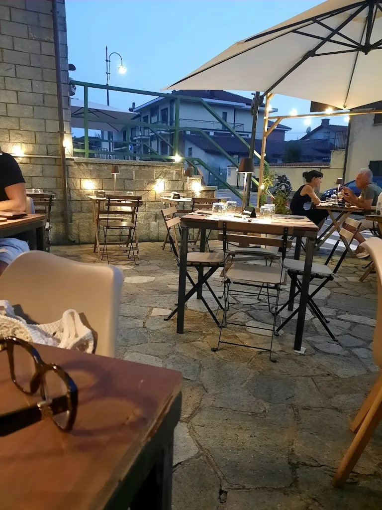 Esiliati_Pecetto_slider_image_3