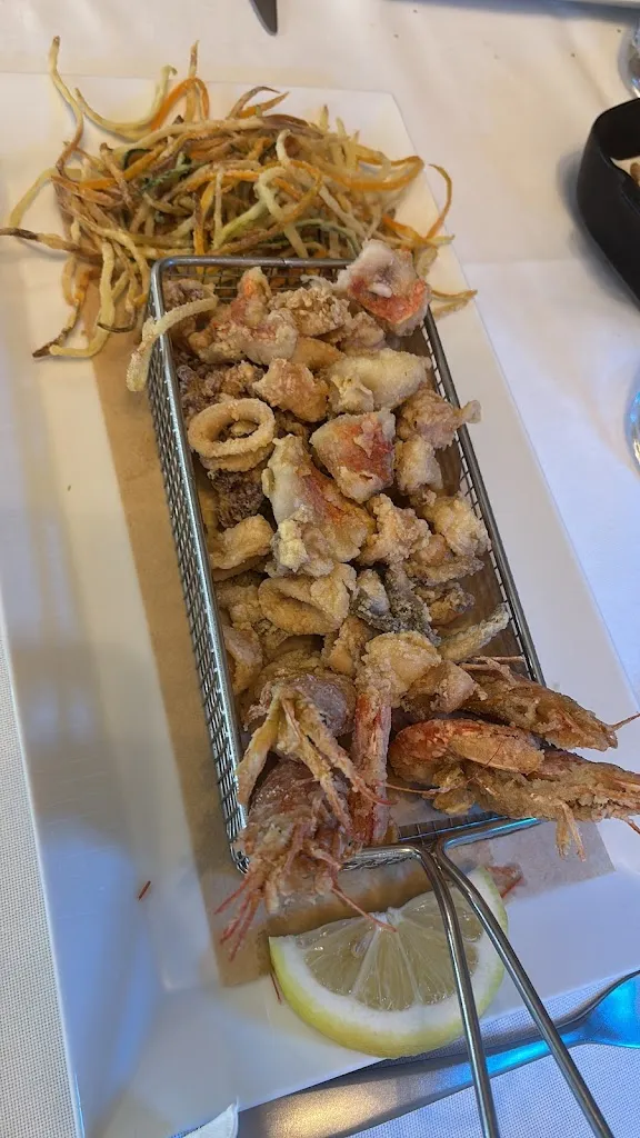 Soela Bueti_La Rada_Pertengo_review