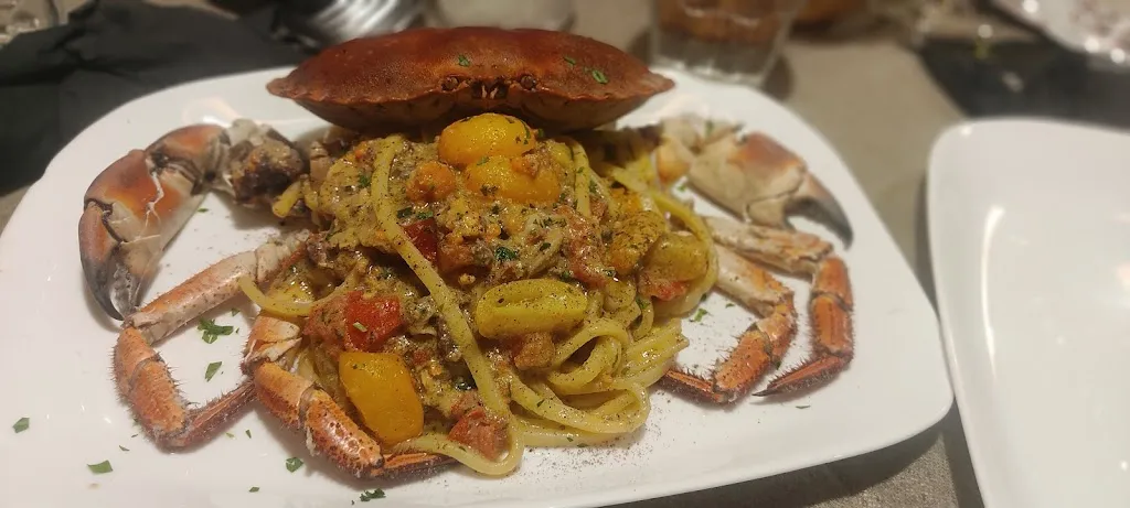 Vincenzo Mezzano_RISTORANTE PIZZERIA SAPORI NOSTRI - SPECIALITA' CRUDO DI MARE_Erchie_review