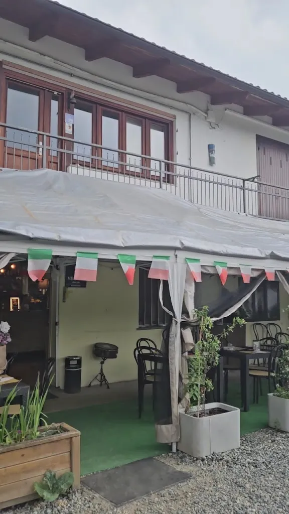 Enzo Mari_Trattoria bar Il Quadretto_Pettinengo_review