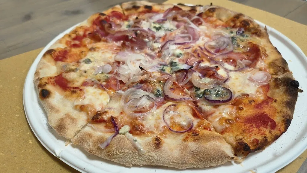 JJ Ghisa_Pizzeria Il muretto_Piana San Raffaele_review